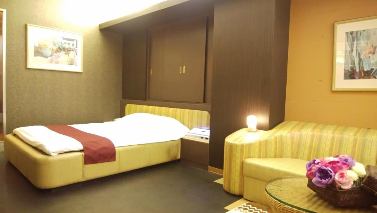 La.Festa (Adults Only) Hotel Takamatsu Exterior foto